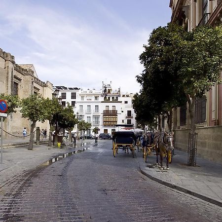 Apartamentos Alemanes Gradas Luxury Sevilla Bagian luar foto