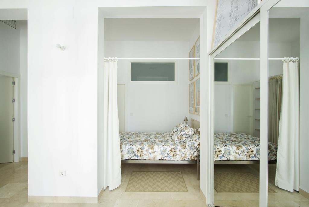 Apartamentos Alemanes Gradas Luxury Sevilla Ruang foto