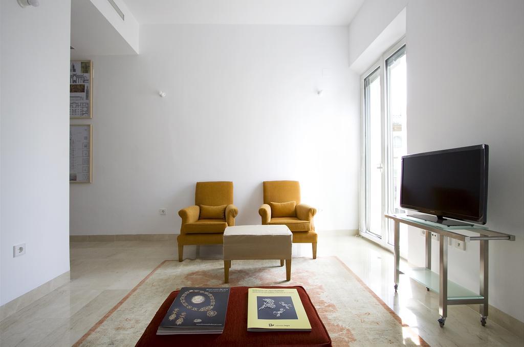 Apartamentos Alemanes Gradas Luxury Sevilla Ruang foto