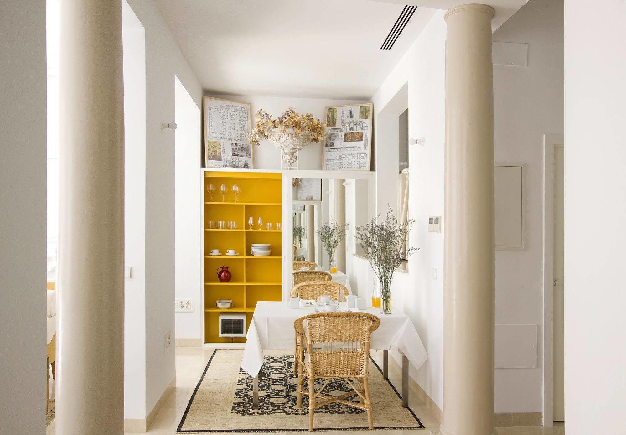 Apartamentos Alemanes Gradas Luxury Sevilla Bagian luar foto