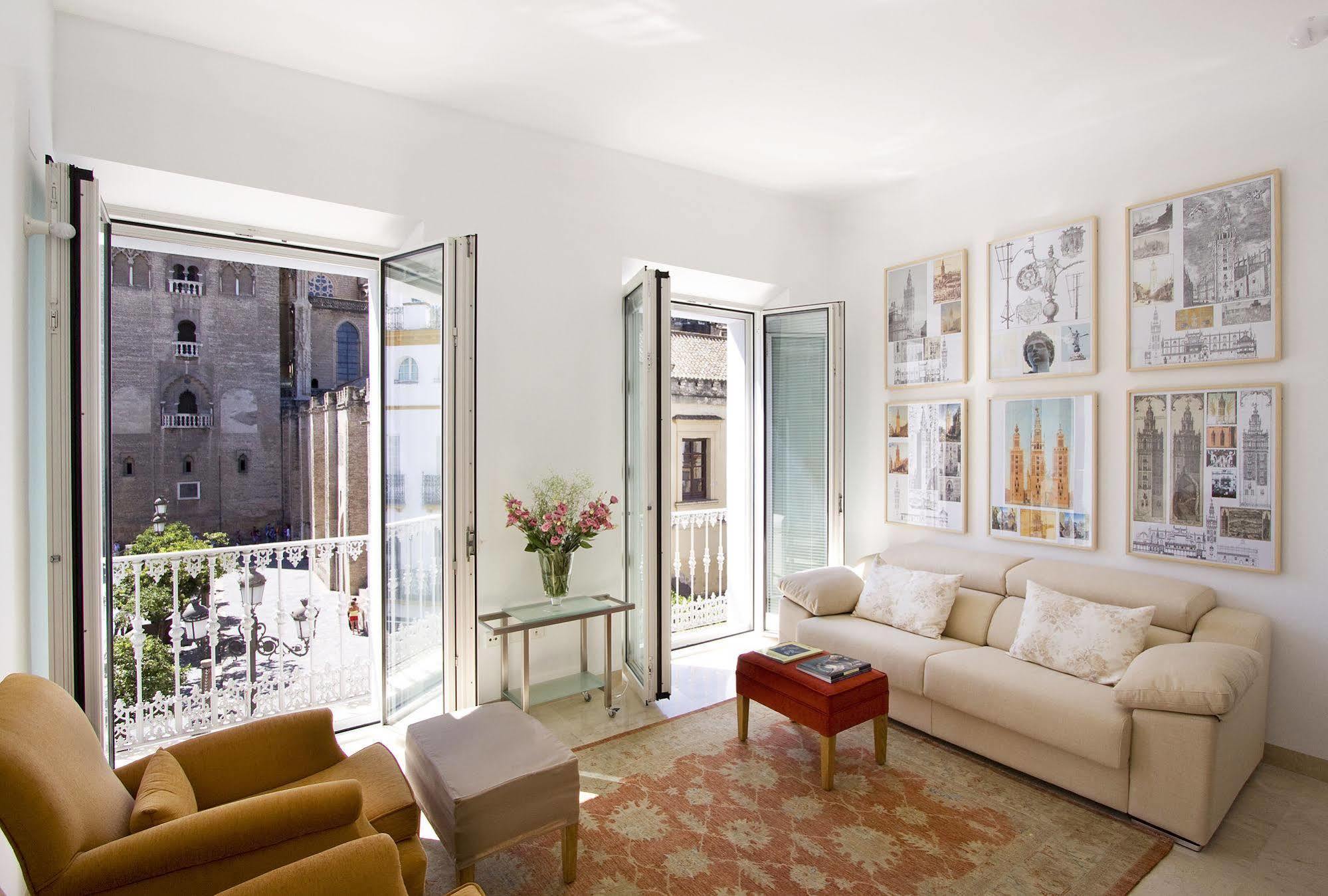 Apartamentos Alemanes Gradas Luxury Sevilla Bagian luar foto