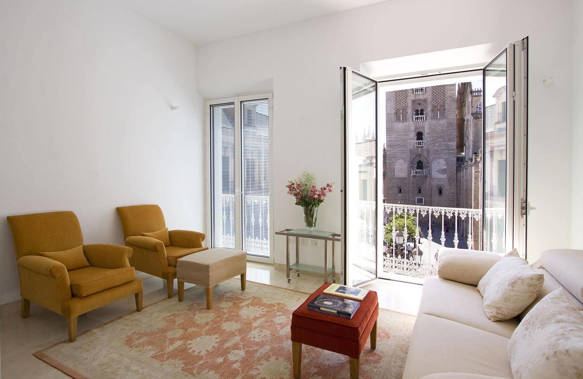 Apartamentos Alemanes Gradas Luxury Sevilla Bagian luar foto