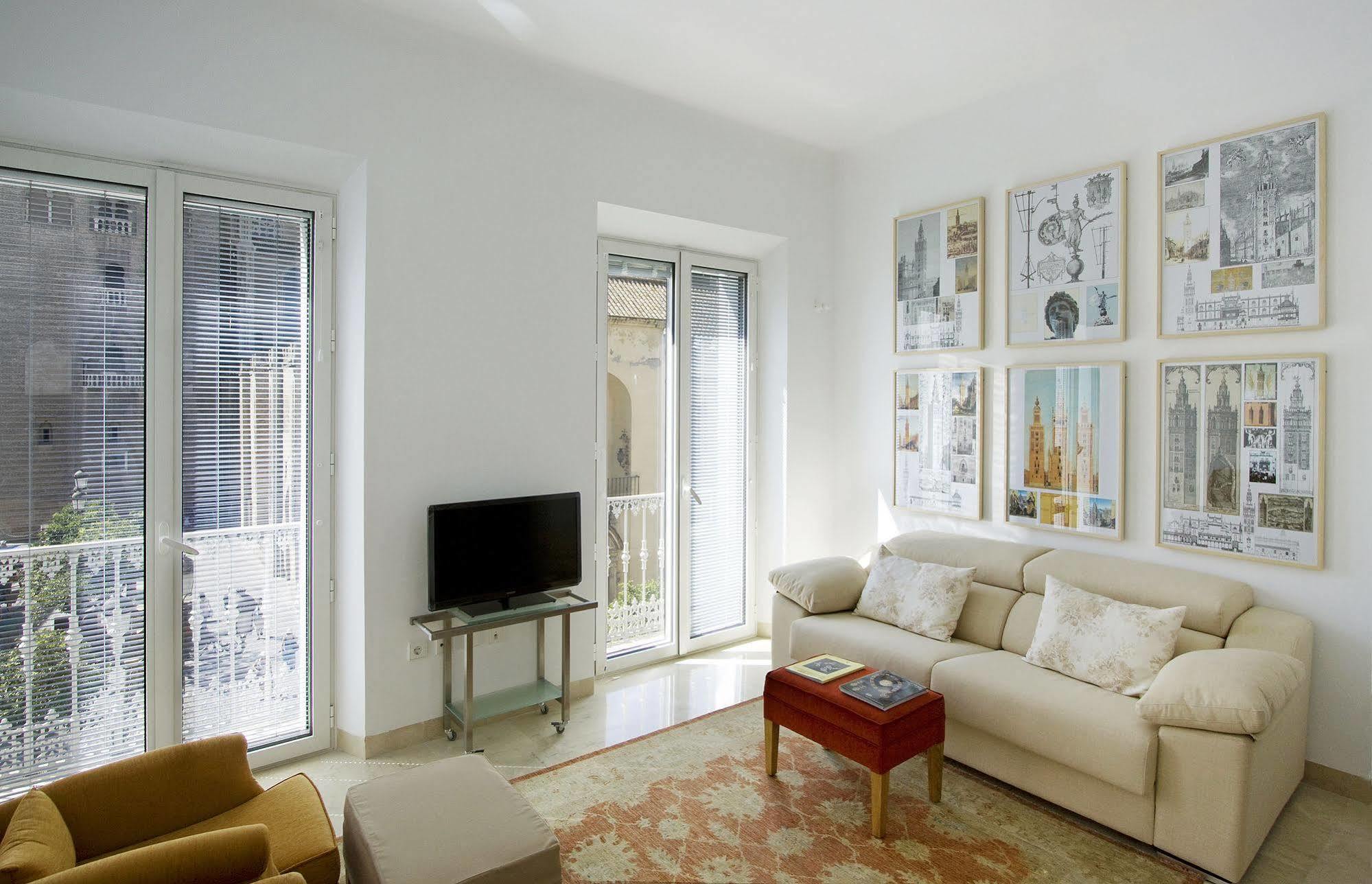 Apartamentos Alemanes Gradas Luxury Sevilla Bagian luar foto
