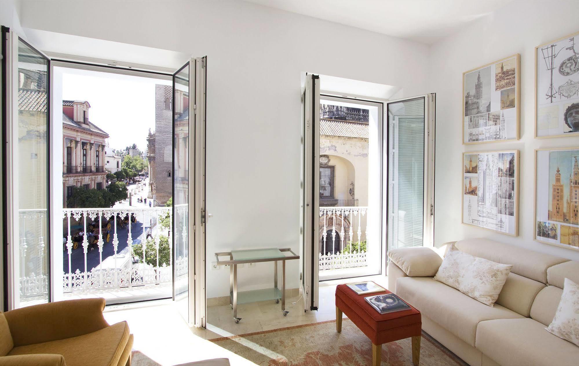 Apartamentos Alemanes Gradas Luxury Sevilla Bagian luar foto